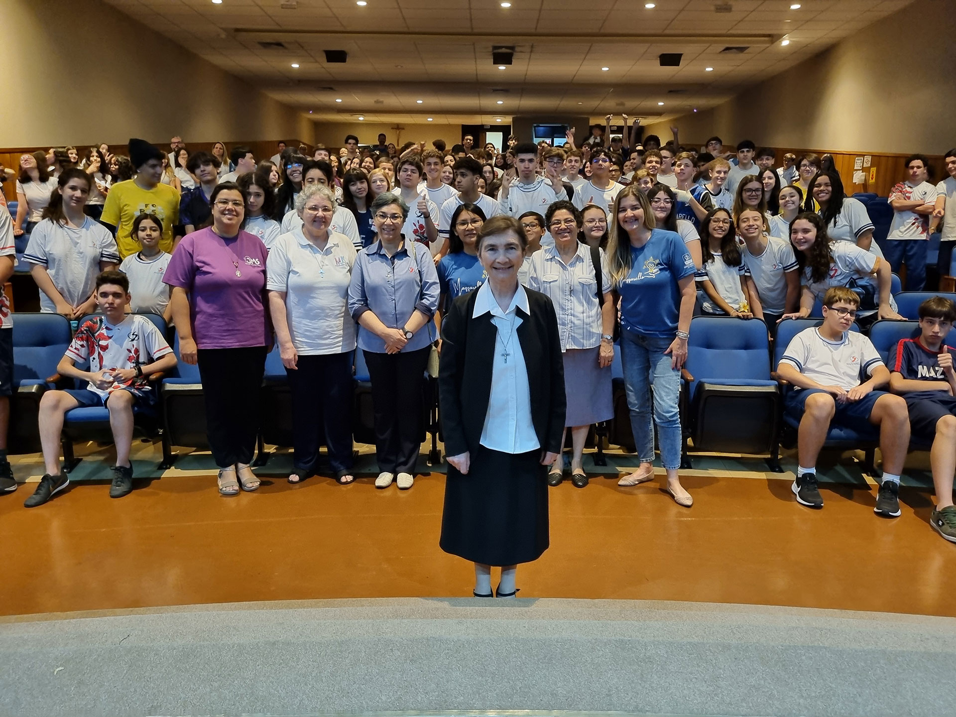 Visita Canônica de Irmã Paola Battagliola ao Instituto Madre Mazzarello